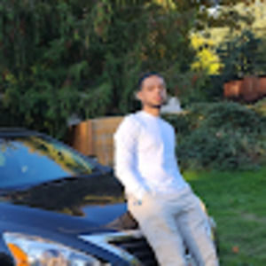 Meet your Posher, Moises